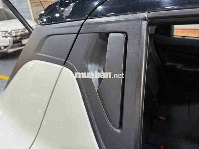 Suzuki Swift 2022 - 8000 km Đồ Chơi Full