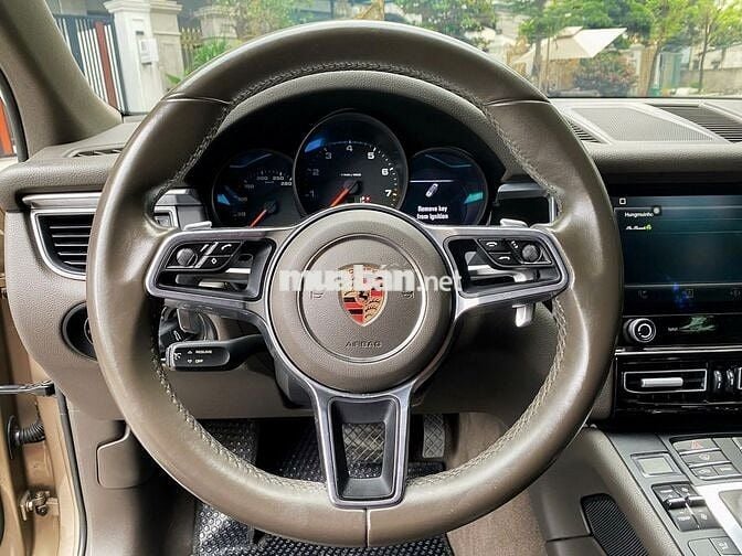 Porsche Macan 2017 2.0 AT option bill hơn 1 tỷ