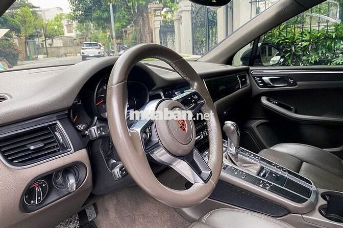 Porsche Macan 2017 2.0 AT option bill hơn 1 tỷ