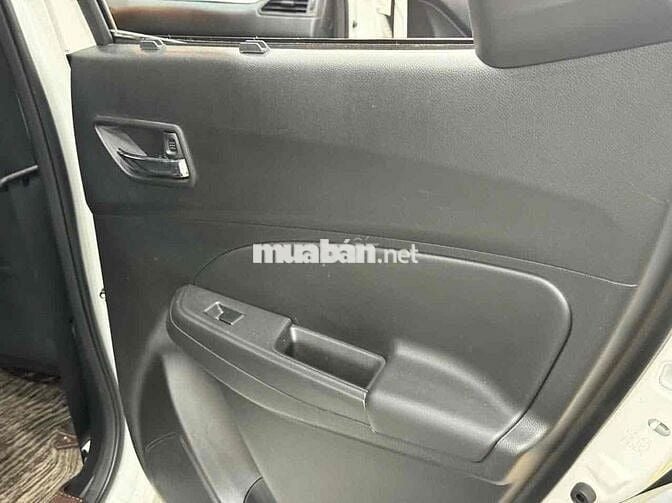 Suzuki Swift 2022 - 8000 km Đồ Chơi Full