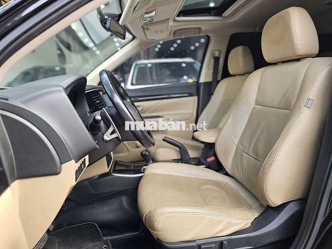 MITSUBISHI OULANDER 2.0 CVT PREMIUM SX 2018
