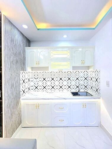 🔥🔥🔥 NHÀ ĐẸP - 2 LẦU,, SÂN THƯỢNG - XE HƠI, CHẠY TỚI NHÀ 🔥🔥🔥