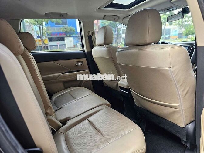 MITSUBISHI OULANDER 2.0 CVT PREMIUM SX 2018