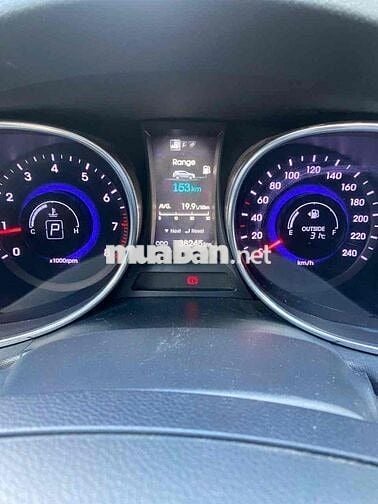 Hyundai Santa Fe 2015 2.4L 4WD - 43000 km