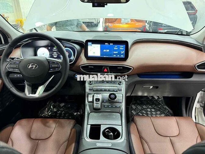Hyundai Santa Fe 2023 Cao cấp 2.5L HTRAC