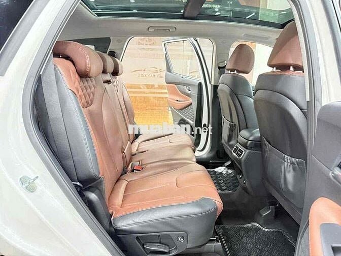 Hyundai Santa Fe 2023 Cao cấp 2.5L HTRAC