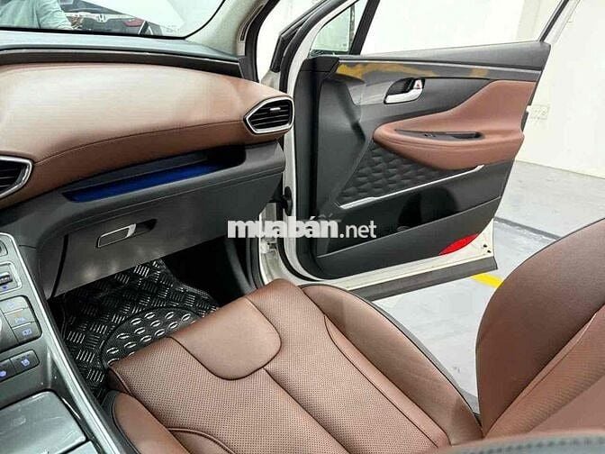 Hyundai Santa Fe 2023 Cao cấp 2.5L HTRAC