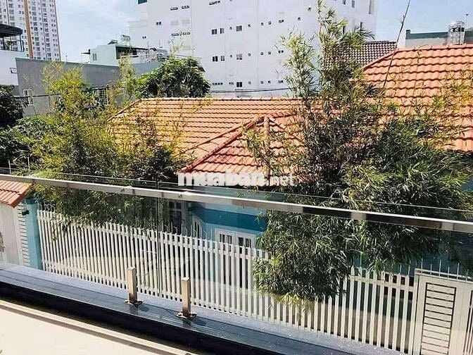 Cho thuê nhà hẻm Hoàng Hoa Thám hẻm ôtô
