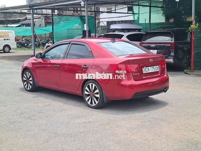 KIA FORTE 2011 SX SỐ SÀN MÁY 1.6,MÁY SÔ KHÔNG LỖI.
