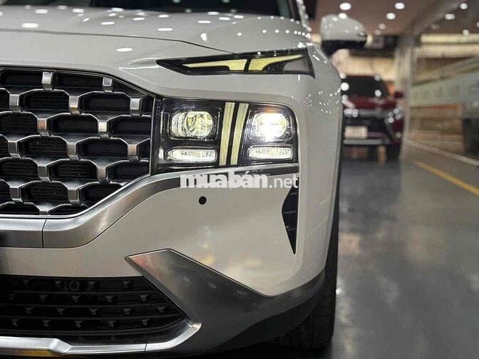 Hyundai Santa Fe 2023 Cao cấp 2.5L HTRAC