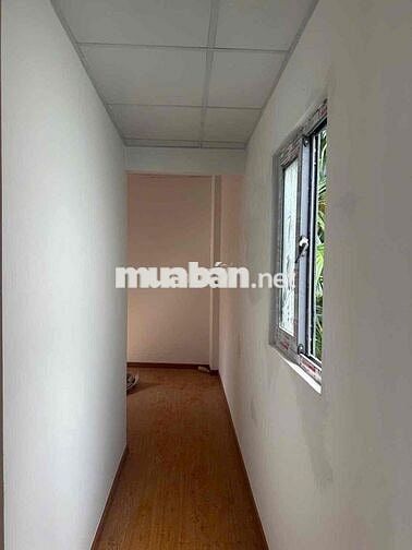 nhà mới đẹp 1 lầu 3pn2wc đ xe tải gần chợ hiệp bình