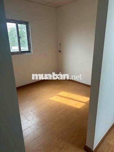 nhà mới đẹp 1 lầu 3pn2wc đ xe tải gần chợ hiệp bình