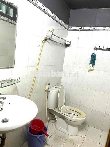 Cho Nữ Thuê Phòng - Lạc Long Quân Q11