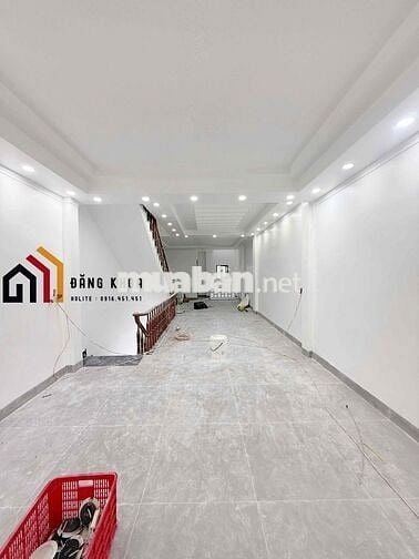 CHO THUÊ NHÀ MỚI XÂY MẶT TIỀN ĐƯỜNG TRẦN PHÚ