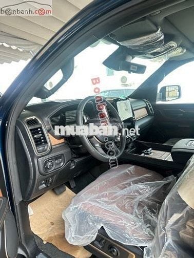 RAM 1500 Longhorn 5.7L 4x4 AT 2024