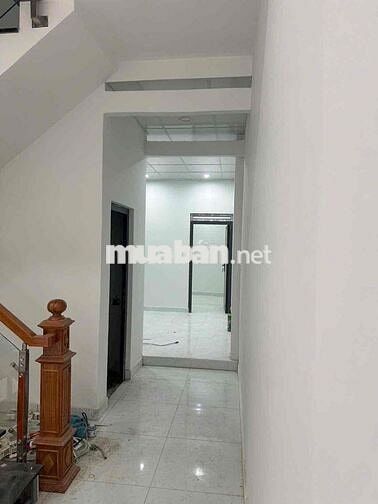 nhà mới đẹp 1 lầu 3pn2wc đ xe tải gần chợ hiệp bình
