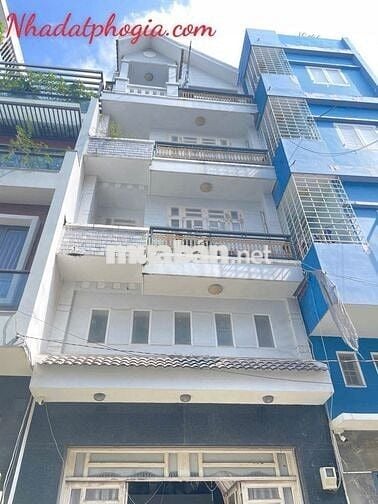 NHÀ 4 TẦNG - HẺM XE HƠI 8M - LIỀN KỀ PHÚ MỸ HƯNG - QUẬN 7 .
