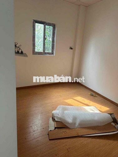 nhà mới đẹp 1 lầu 3pn2wc đ xe tải gần chợ hiệp bình