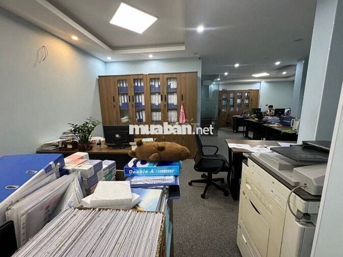 Lô góc Trung Kính to, mặt tiền rộng,ô tô tránh, kinh doanh, 90m2 33 tỷ