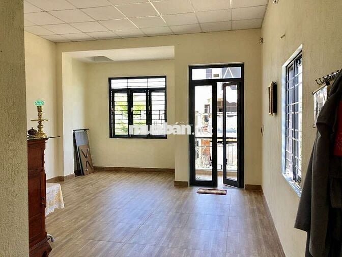 Nhà 2 tầng MT Nguyễn Xuân Hữu, gần Ông Ích Đường, CMT8, Chợ Cẩm Lệ