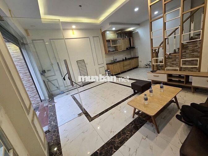 Bán nhà phố Lạc Long Quân, lô góc, ô tô tránh đỗ 75m2 16.8 tỷ