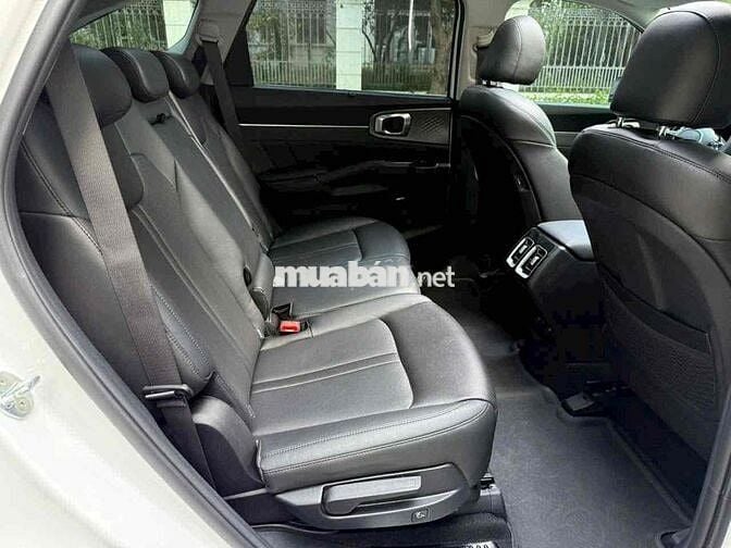 Kia Sorento 2022 Signature 2.5 AT AWD - 40000 km