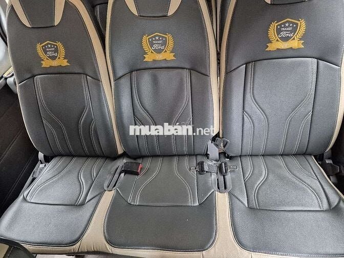Ford 2024 Premium 16 - 80000 km