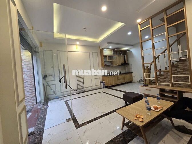 Bán nhà phố Lạc Long Quân, lô góc, ô tô tránh đỗ 75m2 16.8 tỷ