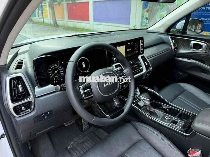 Kia Sorento 2022 Signature 2.5 AT AWD - 40000 km