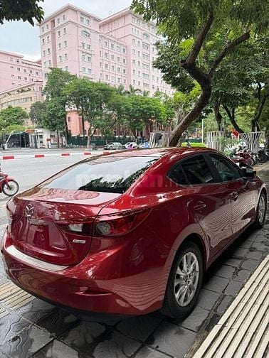 Cần bán Siêu phẩm Mazda3 1.5 sx 2016 chạy chuẩn 8,6vạn km, lốp zin