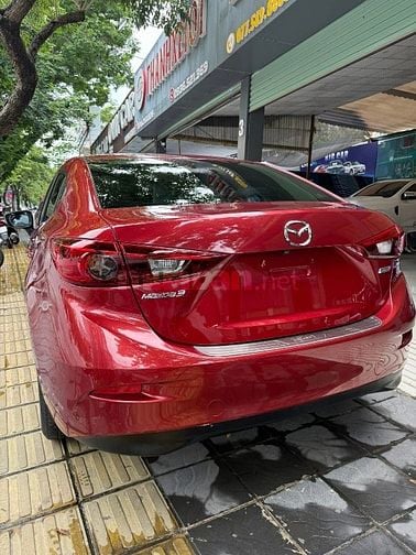 Cần bán Siêu phẩm Mazda3 1.5 sx 2016 chạy chuẩn 8,6vạn km, lốp zin