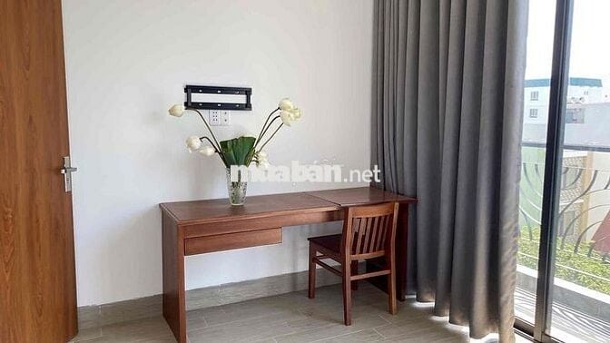 căn hộ 1 phòng ngủ gần biển, có ban công thoáng mát