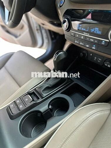 Hyundai Tucson 2.0D CRDI full dầu diesel sx 2020