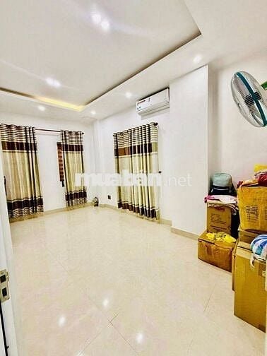 BÁN NHÀ 2,5 TẦNG 2 MẶT KIỆT THOÁNG HÙNG VƯƠNG THÔNG QUANG DŨNG