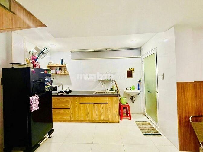 BÁN NHÀ 2,5 TẦNG 2 MẶT KIỆT THOÁNG HÙNG VƯƠNG THÔNG QUANG DŨNG