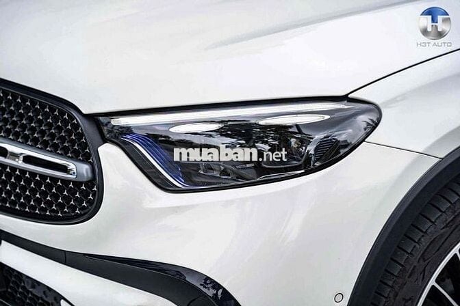 Mercedes Benz GLC300 Model 2024 lướt 8.000 miles