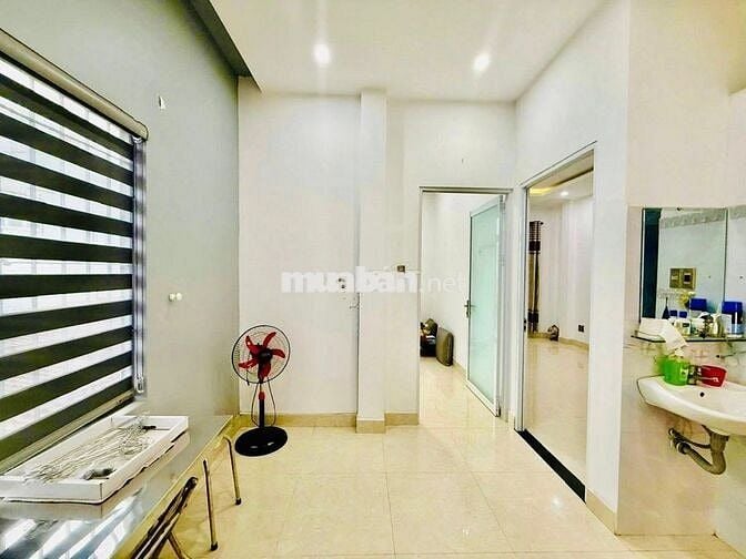 BÁN NHÀ 2,5 TẦNG 2 MẶT KIỆT THOÁNG HÙNG VƯƠNG THÔNG QUANG DŨNG