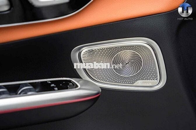 Mercedes Benz GLC300 Model 2024 lướt 8.000 miles