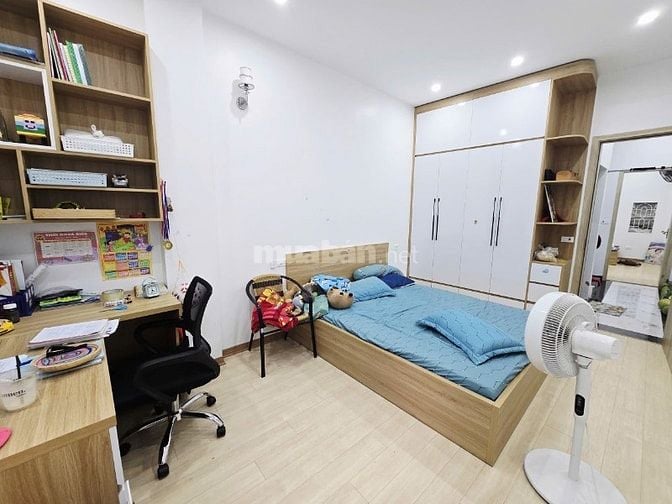 VŨ HỮU, THANH XUÂN. DT42M, 5 TẦNG NHÀ MỚI .GIÁ 8,5 TỶ 