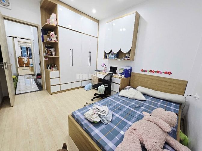 VŨ HỮU, THANH XUÂN. DT42M, 5 TẦNG NHÀ MỚI .GIÁ 8,5 TỶ 