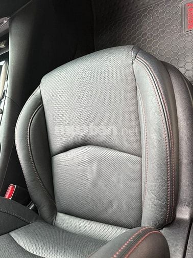 Cần bán Siêu phẩm Mazda3 1.5 sx 2016 chạy chuẩn 8,6vạn km, lốp zin