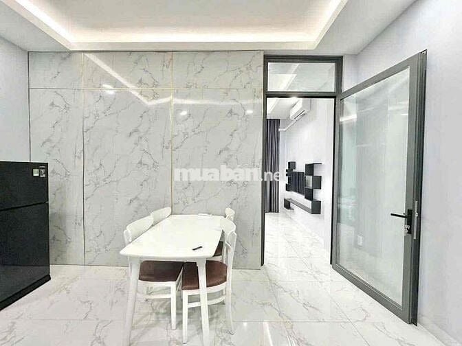 Ra mắt căn hộ 2pn ban công/cửa sổ gần chợ Phạm Văn Hai, bờ kè Hoàng Sa