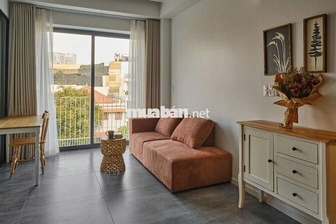 STUDIO 1PN 1PK BAN CÔNG FULL NỘI THẤT CHỈ TÍNH ĐIỆN NƯỚC Ở LÊ VĂN THỌ