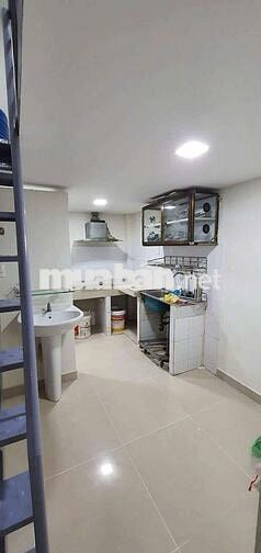 Cho thuê nhà nguyên căn đường Lê Văn Duyệt, 48m2