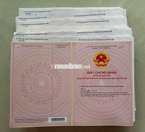 Cần bán cơ hộ ở liền ngay Phạm Văn Đồng