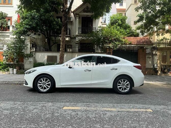 Mazda 3 2016 1.5 AT Sedan - 89000 km