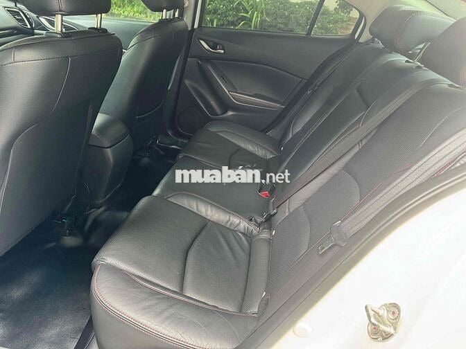 Mazda 3 2016 1.5 AT Sedan - 89000 km