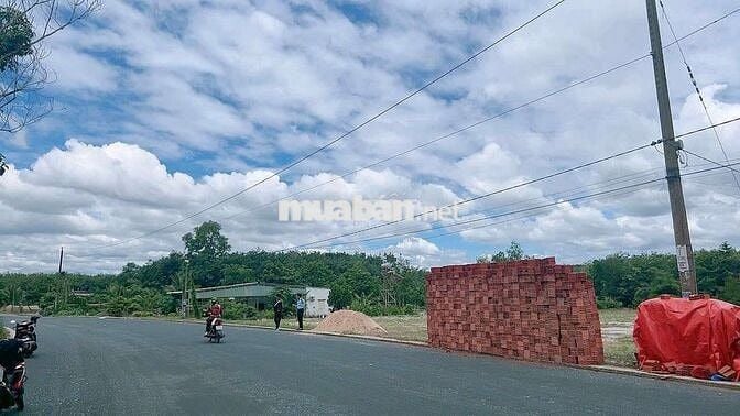 Bán lô đất mặt tiền đường nhựa 16m ...xác khu công nghiệp
