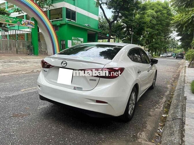Mazda 3 2016 1.5 AT Sedan - 89000 km