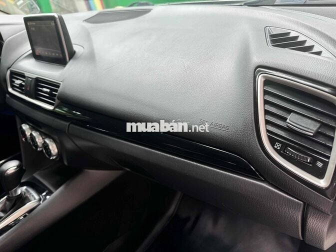 Mazda 3 2016 1.5 AT Sedan - 89000 km